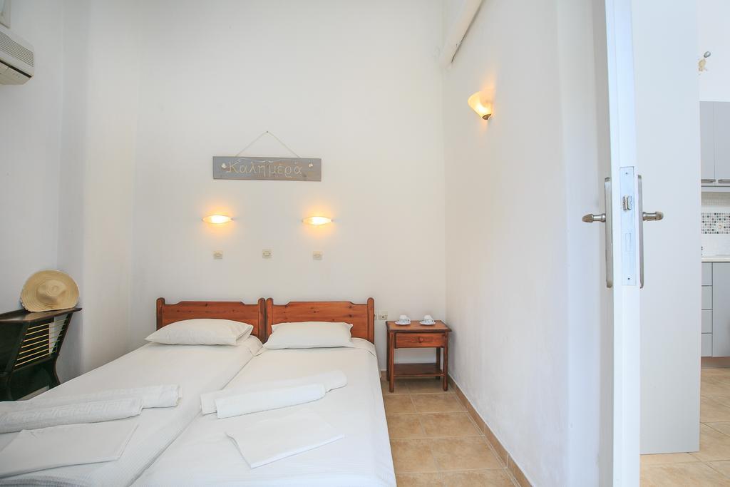 Paros Rita Studios Piso Livadi Pokój zdjęcie